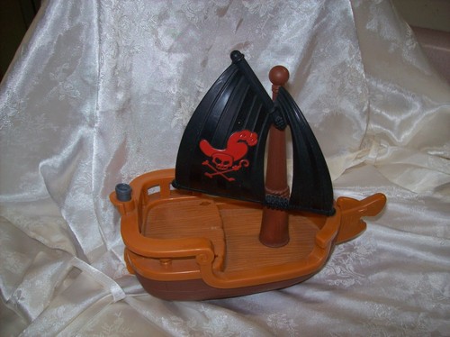 mattel disney pirate ship