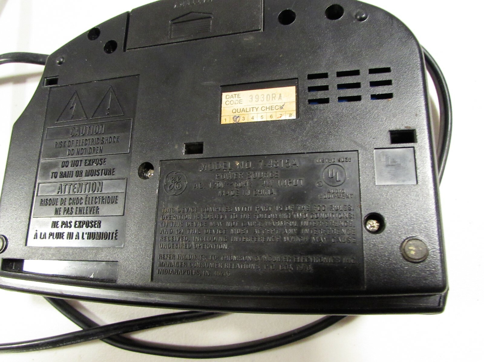 GE FM/AM Clock Radio Model 7-4815 A