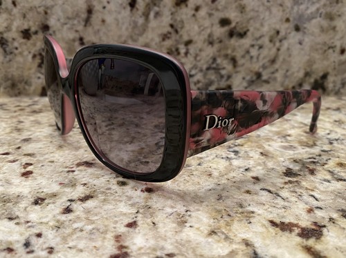 値下げ中 Dior サングラス DIOR | DiorSignature サングラス レクタンギュラー