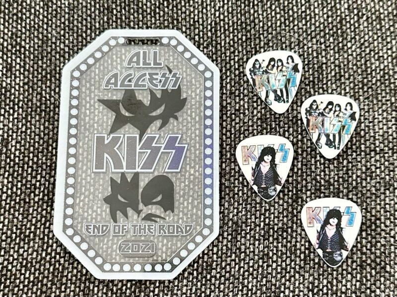 Kiss Silver EOTR All Access Pass & Guitar Picks 