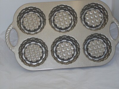 Shortcake Baskets Cake Pan by Nordic Ware Makes 6 Cakes 3 Cups/.7 Liter Total