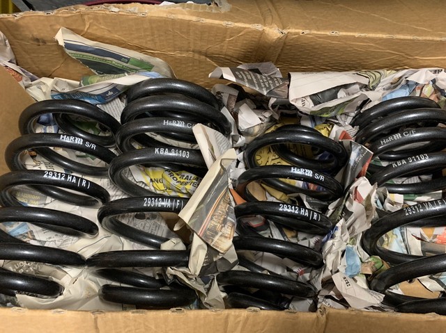 Audi RS4 b7 lowering springs H&R new condition | Engine ...