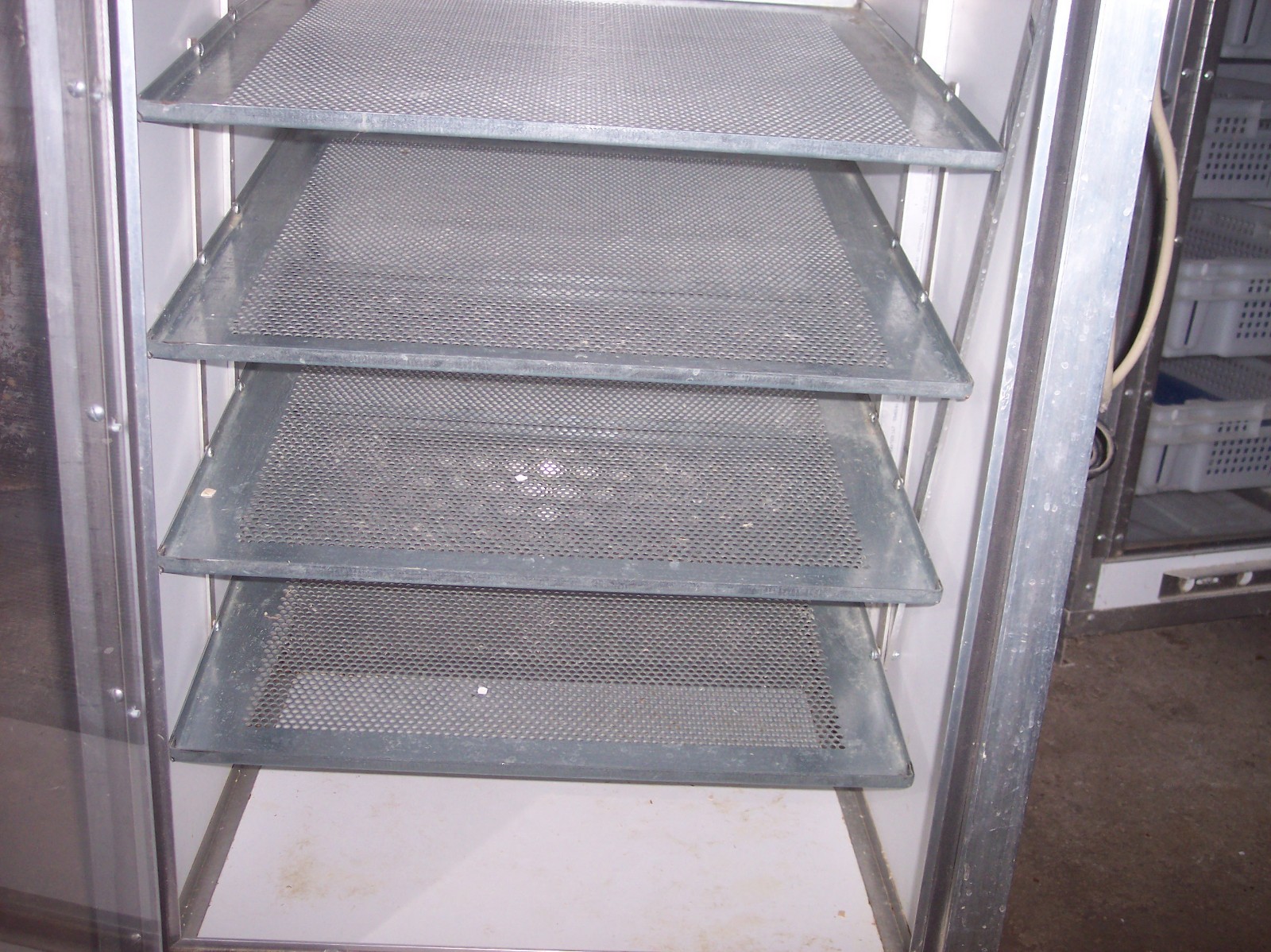 KUHL INCUBATOR AND HATCHER