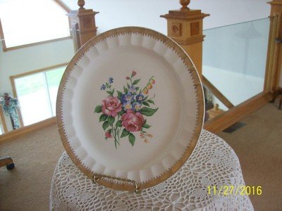 The Cronin China Co.Vintage Spring Floral Spray Porcelain Dinner Plate