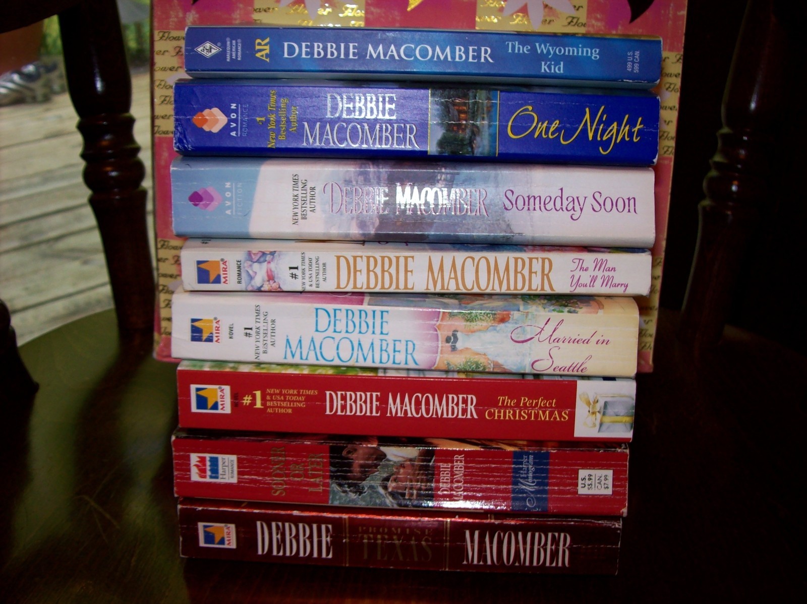 Lot of 8 Debbie Macomber Books