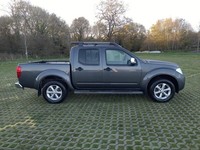 NISSAN NAVARA 2.5DCI 190 4WD TEKNA DOUBLE CAB PICKUP 2015 / 64 @ MCD CARS