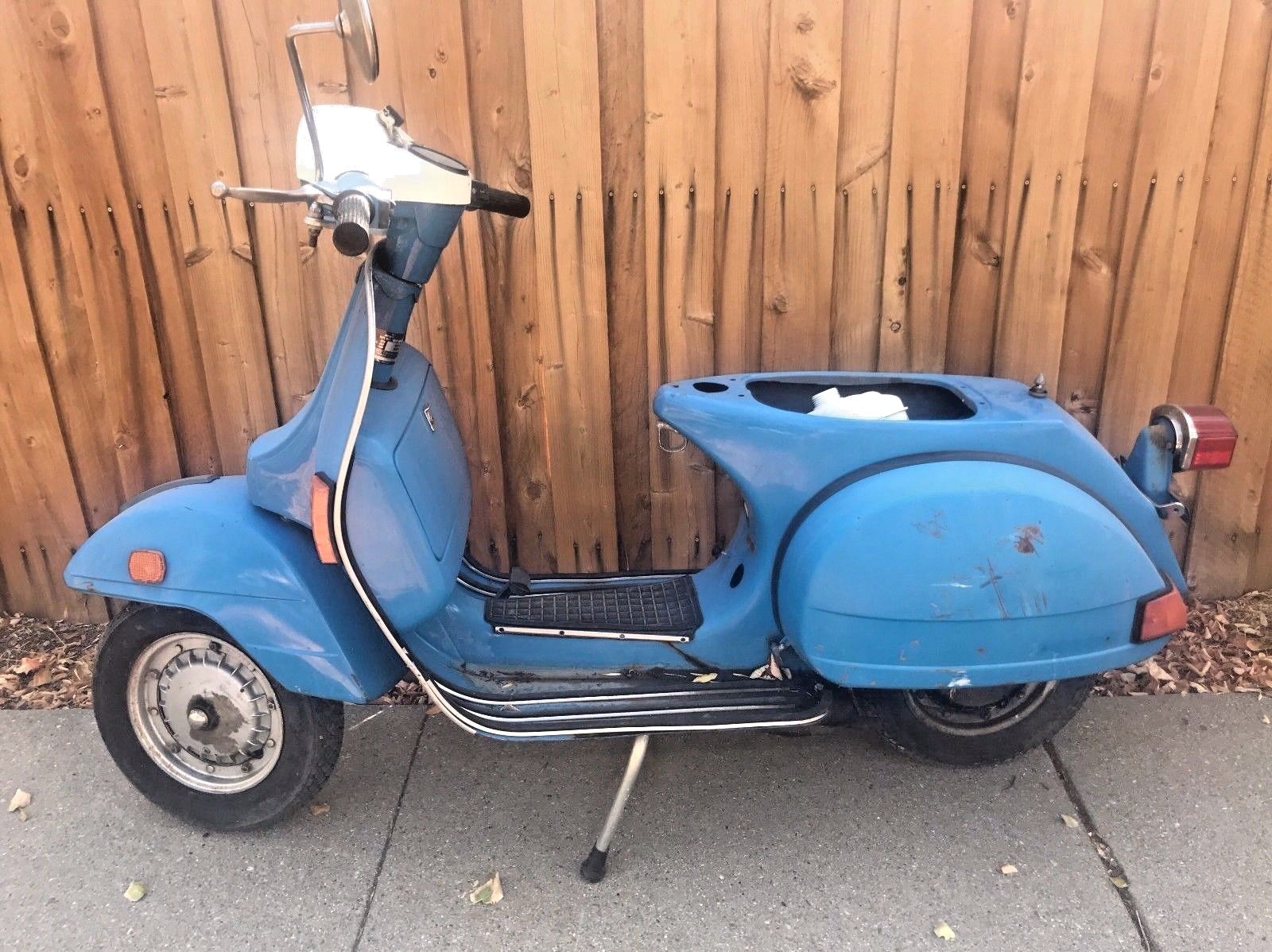 VESPA P200 P 200 PARTS BIKE OR PUT TOGETHER