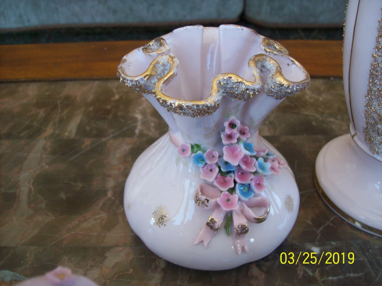 Lefton & Ucagco Vtg Porcelain Pink Applied Floral Gold Highlights 3 Vases & Swan