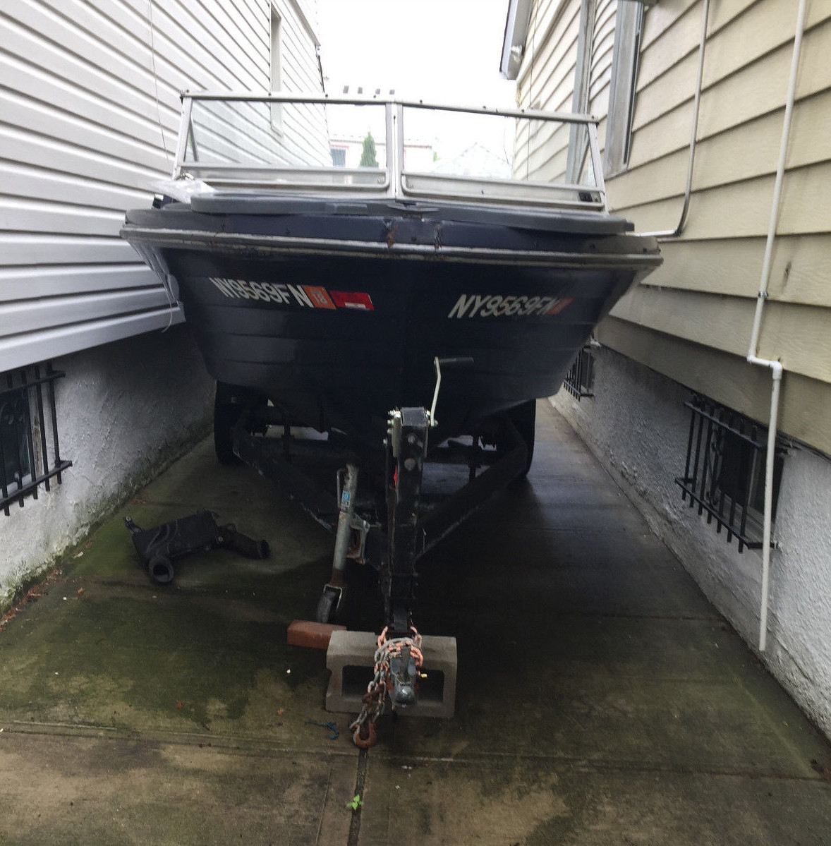 1966 Satur CT390 Pwerboat with Trailer Queens, New York | No Fees & No Reserve