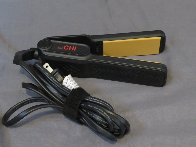 Chi 1 25 Ceramic Hair Straightener Flat Iron Mini Travel Model
