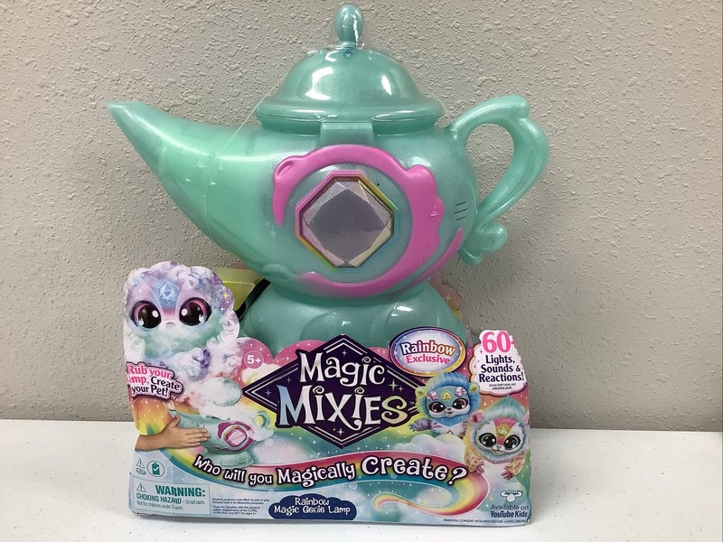 Magic Mixies Magic Genie Lamp with Interactive 8 Inch Rainbow