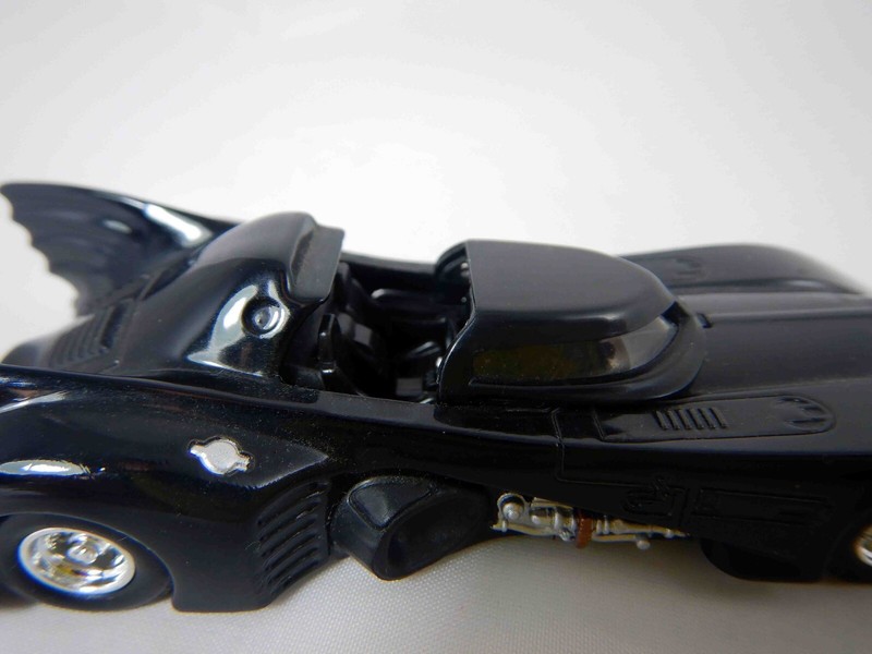 Hot Wheels 1/50 BATMAN 1989 Movie Batmobile Keaton & Batman