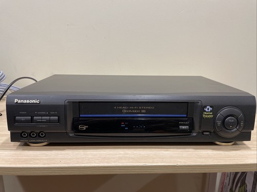 Panasonic VCR Blue Line PV-V4600 4 Head Hi-Fi Omnivision VHS