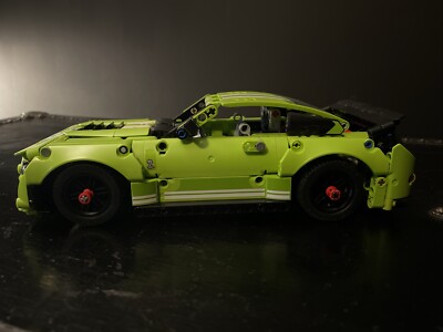 LEGO TECHNIC: Ford Mustang Shelby Gt500 (42138). 