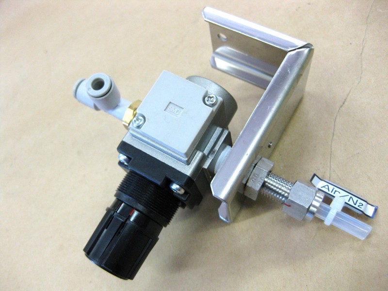 SMC Pneumatic Pressure Regulator Stainless Bracket 80AR2002 Tube