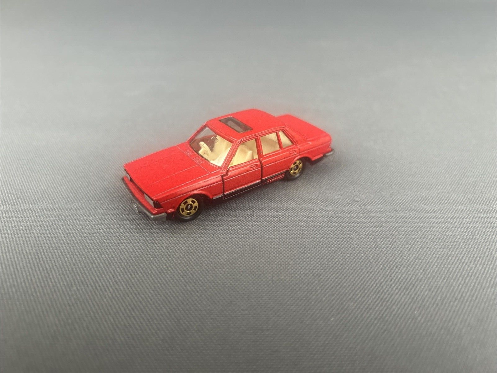 トミカ 日産 ブルーバード ターボ シルバー 2 No.17 1/64 トミカ 日産 ブルーバード ターボ シルバー 2 No.17 1/64 i
