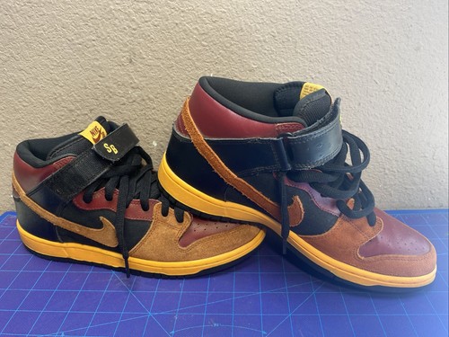nike sb dunk mid ostrich