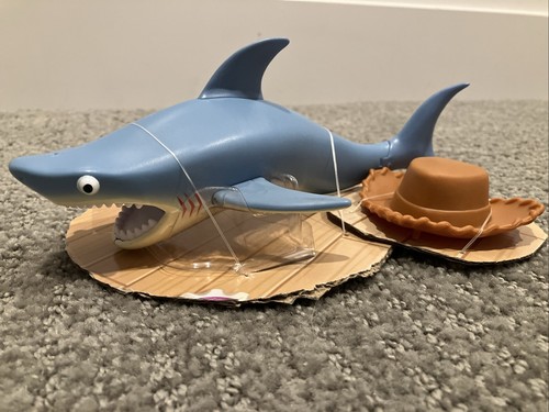 「トイストーリー　アンディの部屋　　ミスターシャーク　Mr. Shark 実物大 トイストーリーアンディの部屋ミスターシャークMr. Shark 実物大