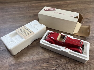 Danbury Mint 1934 Packard V-12 Lebaron Speedster Red 1:24 Diecast - MW-382