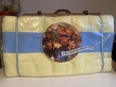 New Old Stock Vintage Dorcas Nestledown Cream yellow Flannel Flat Sheet,Large 