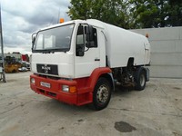 1999 MAN 18 224 SWEEPER