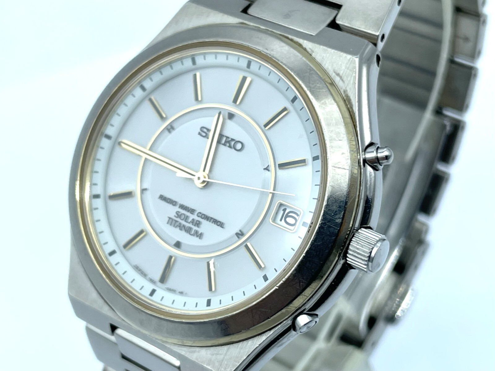 SEIKO Radio Wave Control Solar Titanium Men's Watch 2.5oz SEIKO Radio Wave Control Solar Titanium Men's Watch 2.5oz