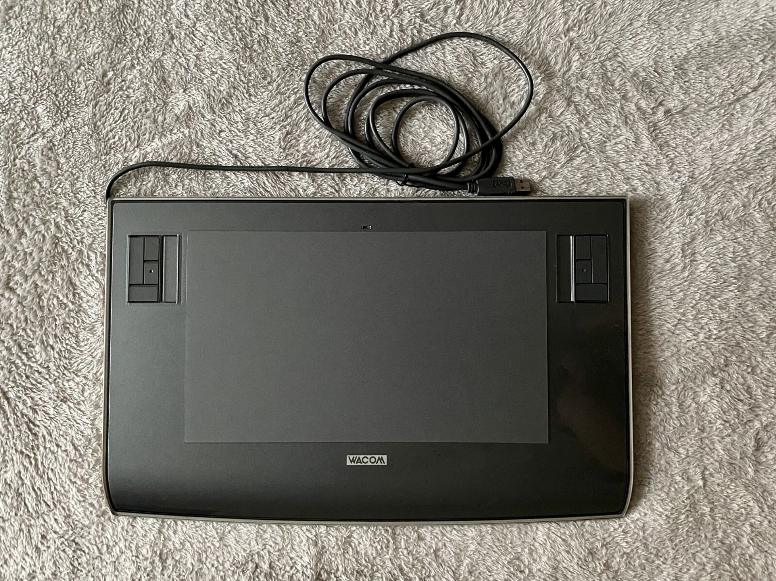 WACOM INTUOS 3 Graphics Tablet PTZ-631W | eBay