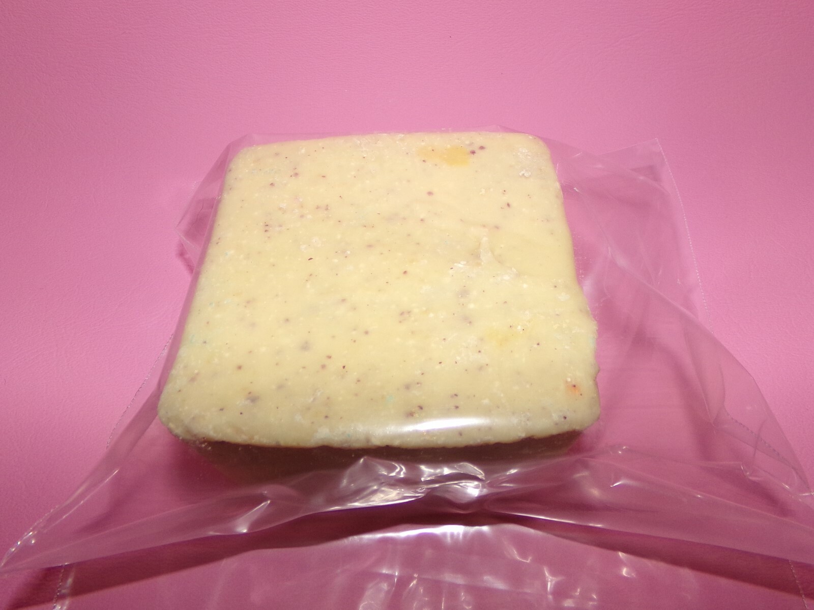 Lush ~ Buffy Body Butter Large Shower Scrub