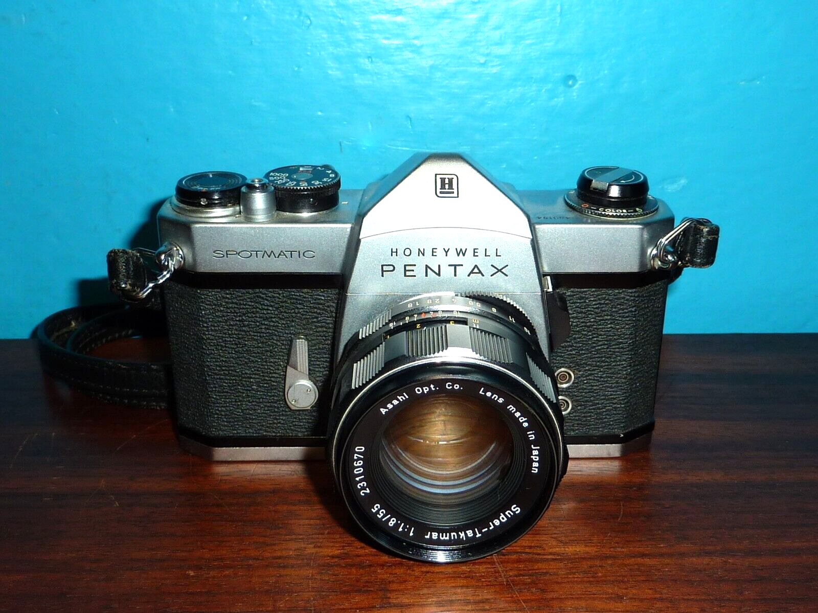 PENTAX　ASAHI　SPOTMATIC　Super-Takumar Pentax Honeywell Spotmatic Camera w/ Asahi Super-Takumar