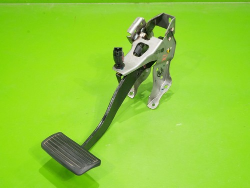 02-06 RSX OEM brake pedal + mount bracket AT auto trans