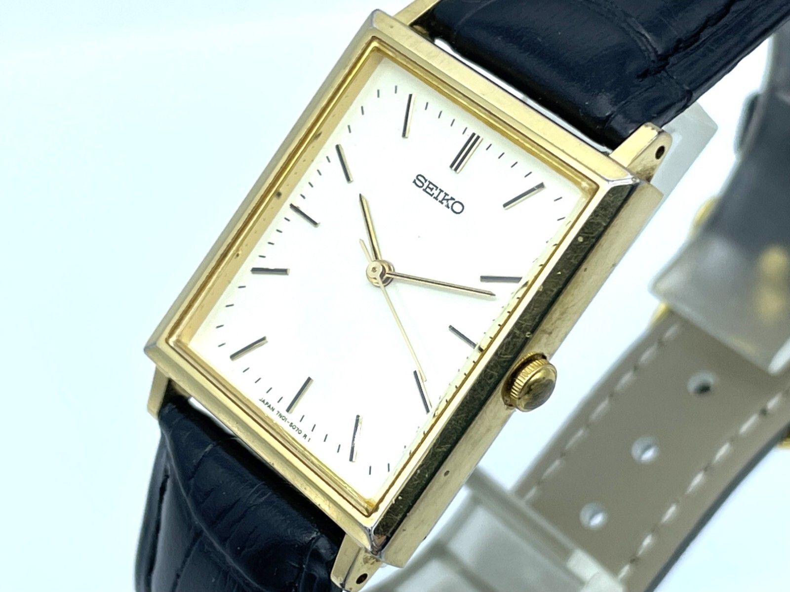 Vintage SEIKO Chariot Quartz Men's Rectangle Watch New Band Vintage SEIKO Chariot Quartz Men's Rectangle Watch New Band