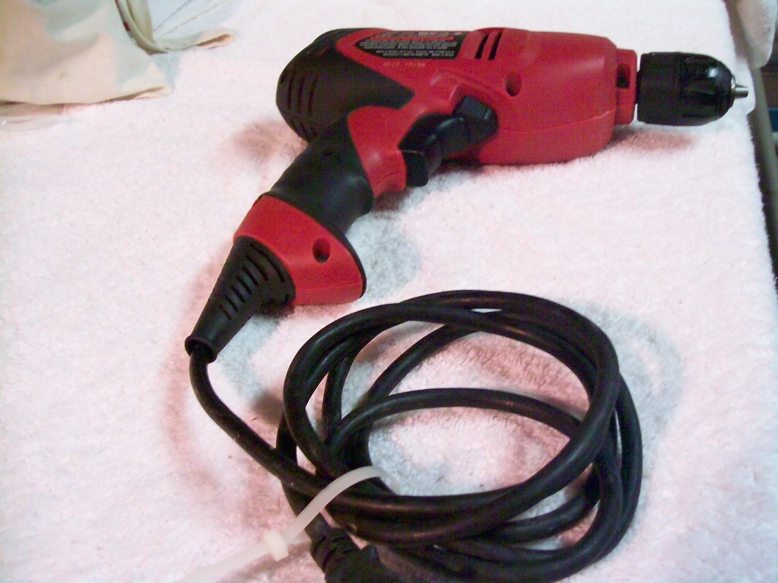 BLACK& DECKER KEYLESS CHUCK 120V 3/8