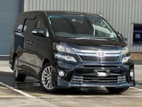 Toyota Vellfire 2.4 GOLDEN EYES II PETROL AUTO 7 SEATS Automatic