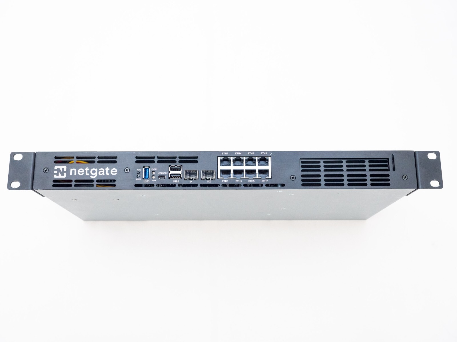 plugnet SELECT　プラグネット NetApp X66211B-2-C - 2m Data Cable with Plug QSFP28/QSFP28