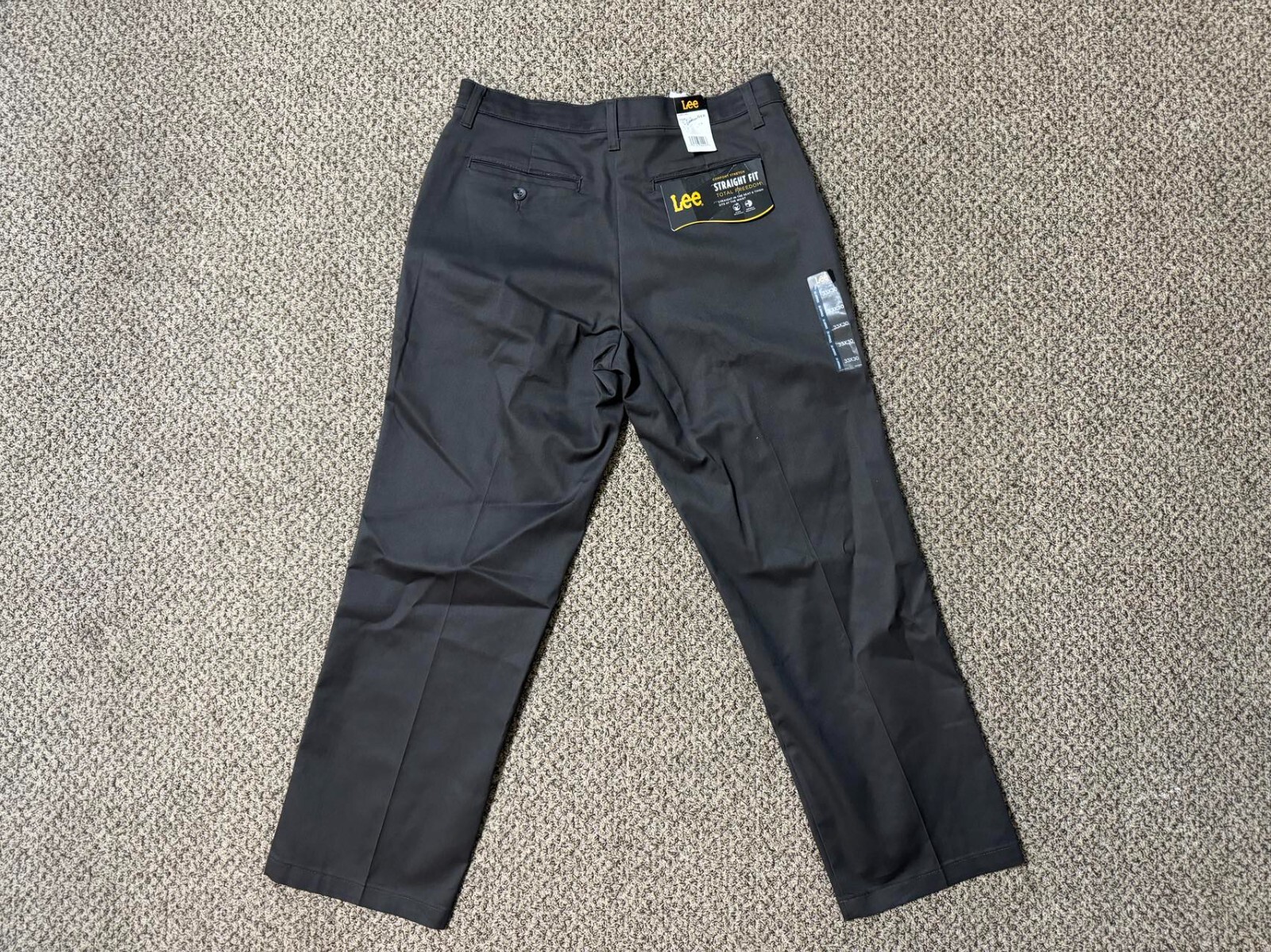 LEE Men's Total Freedom Straight Fit Pants Charcoal Sz 33x30 LEE Men's Total Freedom Straight Fit Pants Charcoal Sz 33x30