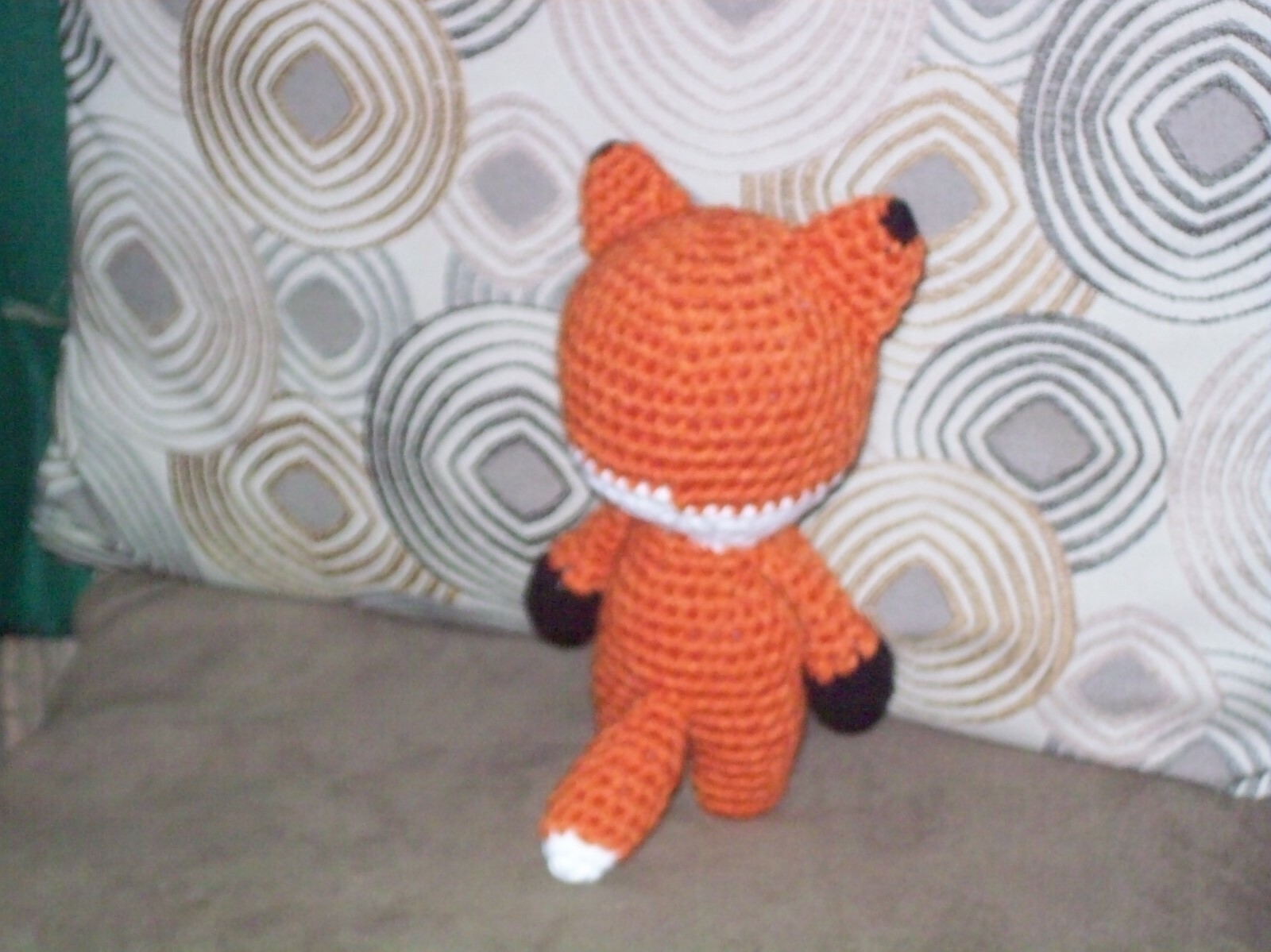 Adorable 7 in crochet Fox w/heart belly