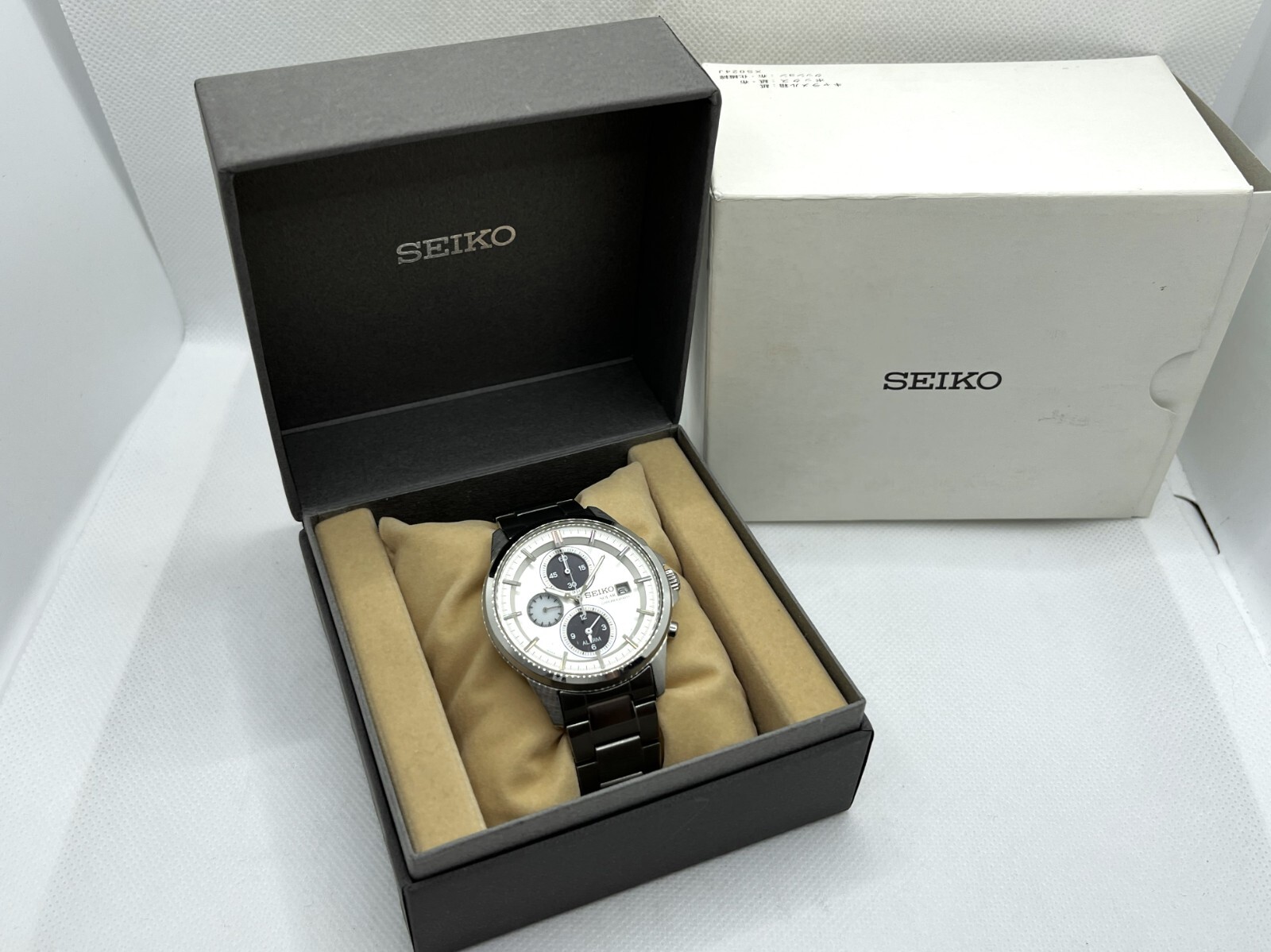 SEIKO Spirit Solar Chronograph Men's Wristwatch Panda-Dial SEIKO Spirit Solar Chronograph Men's Wristwatch Panda-Dial