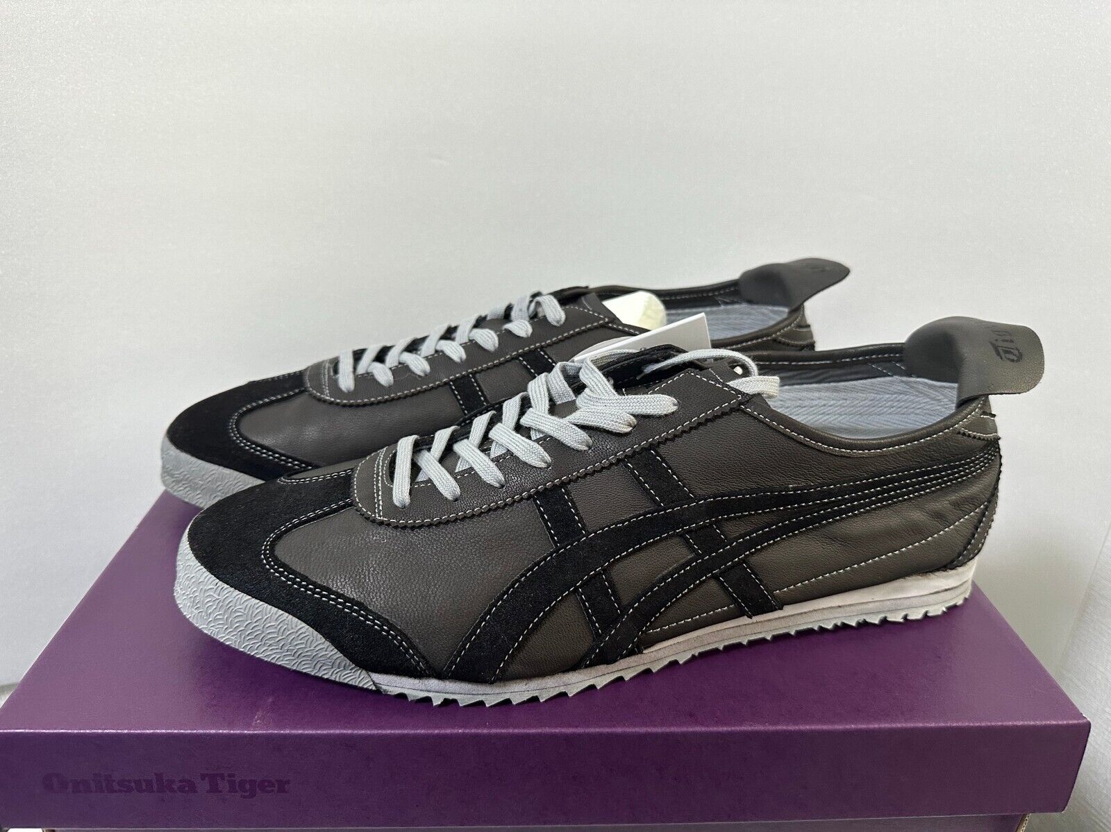 Onitsuka Tiger MEXICO 66 NM NIPPON MADE 1183C279 001 BLACK Onitsuka Tiger MEXICO 66 NM NIPPON MADE 1183C279 001 BLACK