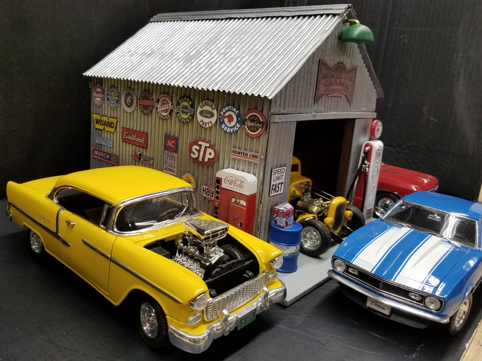 ★ Diorama Garage Plate　　　　　　　　　　　　　　【数限】 Auto Parts and Service Garage Diorama Model Kit 1/60-1/64