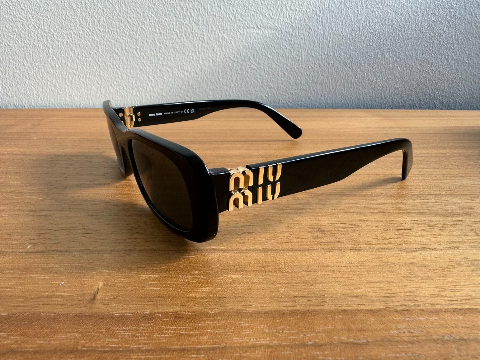 Pre-owned Miu Miu Miumiu Sunglasses Omu 08zs 100% Authentic Brand Condition In Black