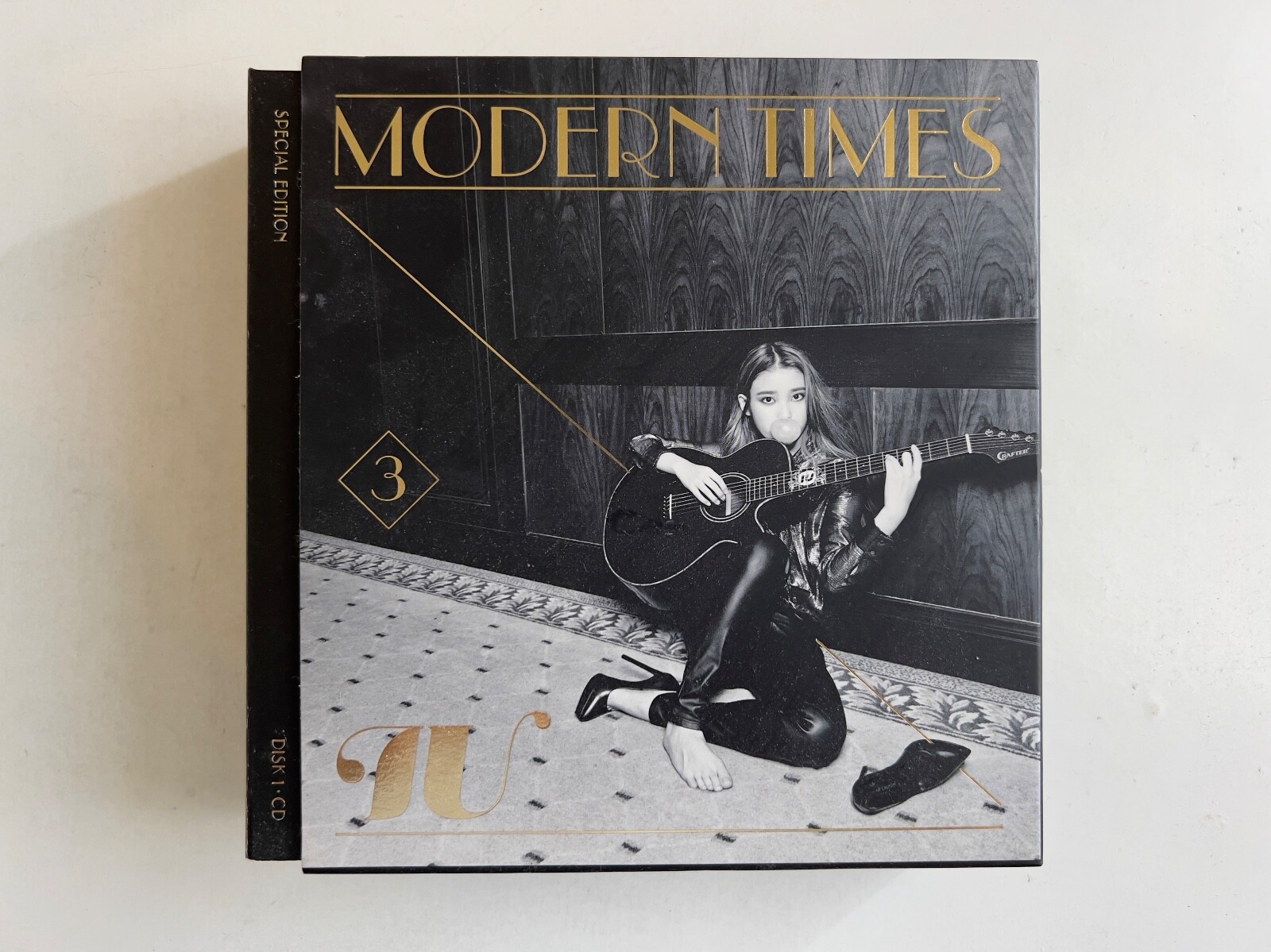 IU Lee Ji-eun Modern Times 3 Special Edition Korean Version