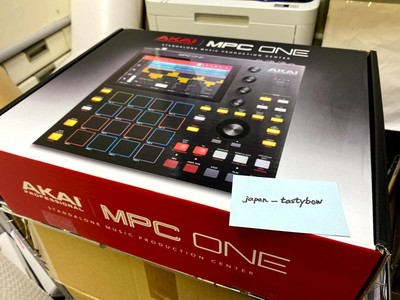 Akai Professional Beatpad Synth Engine with Touch Display MPC One