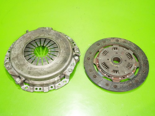 90-93 Integra LUK 322021510 clutch disc + 122016110 pressure plate B18 manual