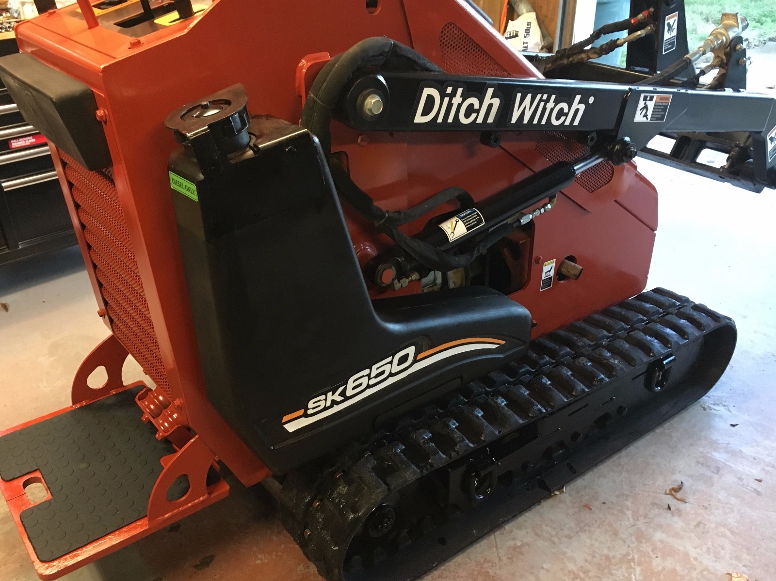 Mini Skid Steer Ditch Witch SK650 Walk behind Skidsteer loader