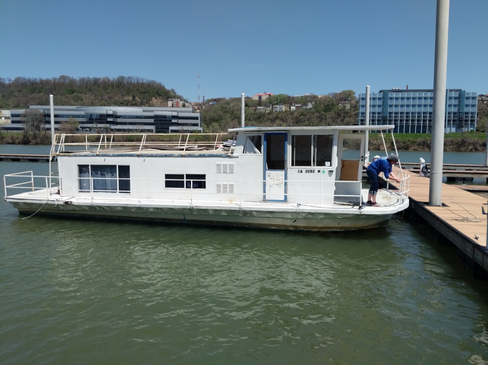 1966 Thunderbird Drift-R-Cruz Houseboat, Pittsburgh PA | No Fees & No Reserve