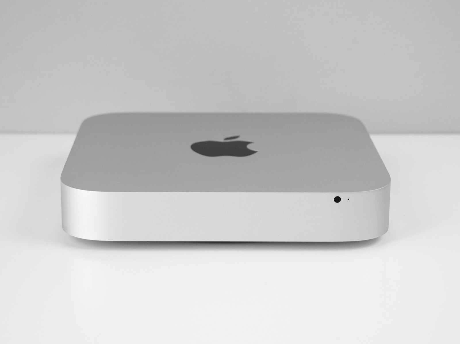 Apple mac mini a1347. Компьютер mac mini core. Компьютер mac mini core. Apple mac mini 2010. Неттоп apple mac mini.