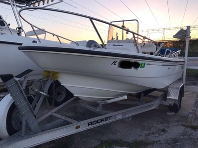 Boston Whaler Dauntless 160 (2001)