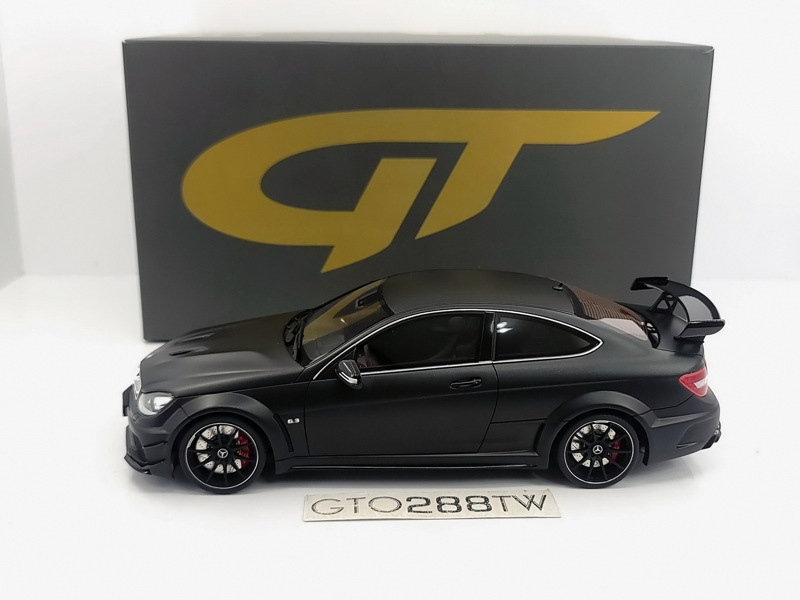 GTスピリット・AMG C63 ブラックシリーズ・マットブラック GTスピリット 1/18 メルセデスベンツ C63 AMG エディション 507