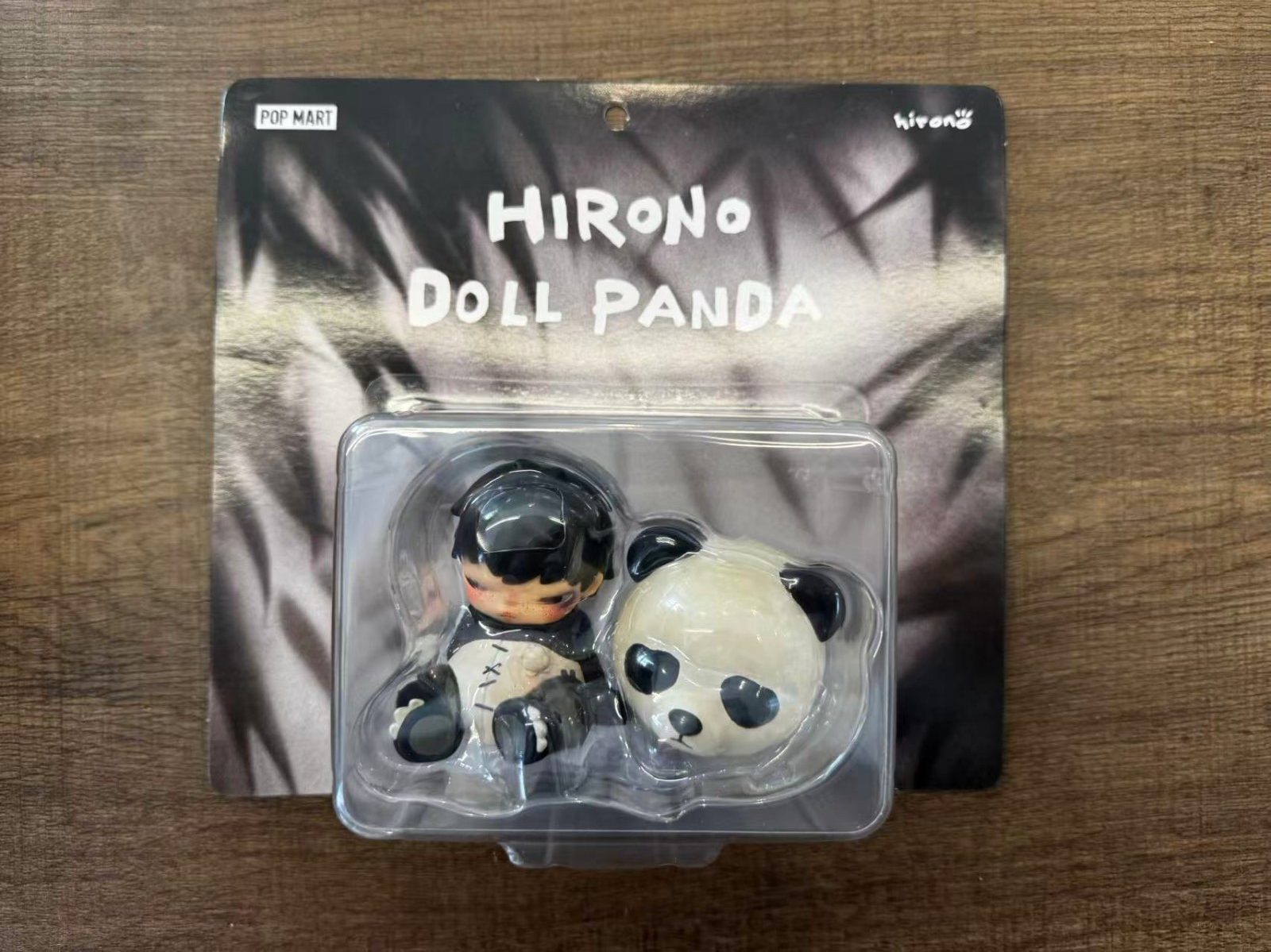 POP MART Hirono Doll Panda フィギュア Hirono Doll Panda Figure - POP MART (United States)