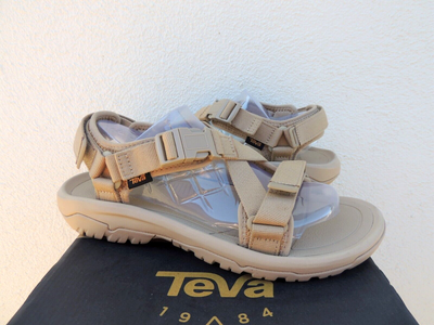 Office clearance teva sandals